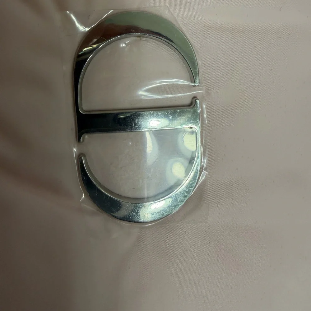 NIB- Dior Beauty - Pink Satin Clutch/Cosmtic Or Jewelry Pouch! - Picture 7 of 7